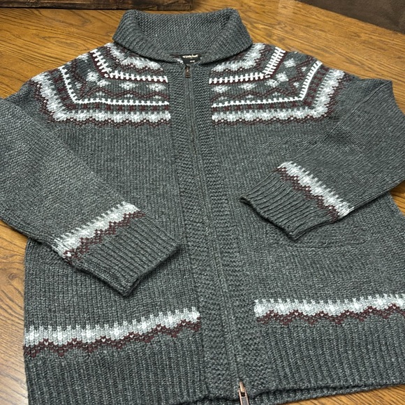 FAR WEST Zippered Cardigan - Picture 3 of 11